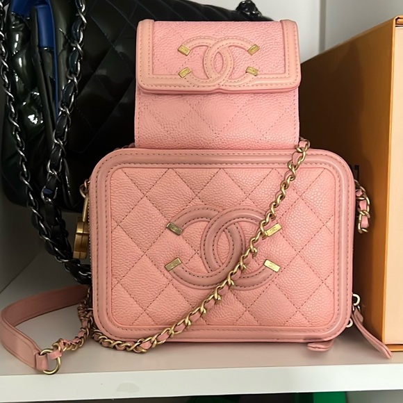 Chanel Handbags - Chanel Medium Filigree Vanity Case Quilted Metallic Caviar & matching Wallet
